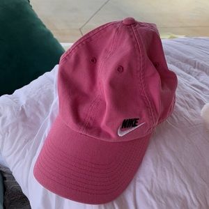 Nike Sportswear Heritage86 Futura Adjustable Hat - Active Pink